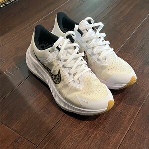 Nike Air Zoom Winflo 8